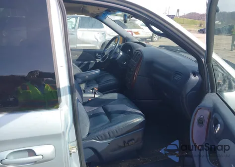 2002 Chrysler Town & Country Limited из США, поврежденный, VIN 2C8GP64L82R617235